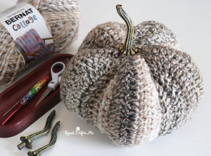 Bernat Cottage Pumpkin crochet project crochet project detail 4