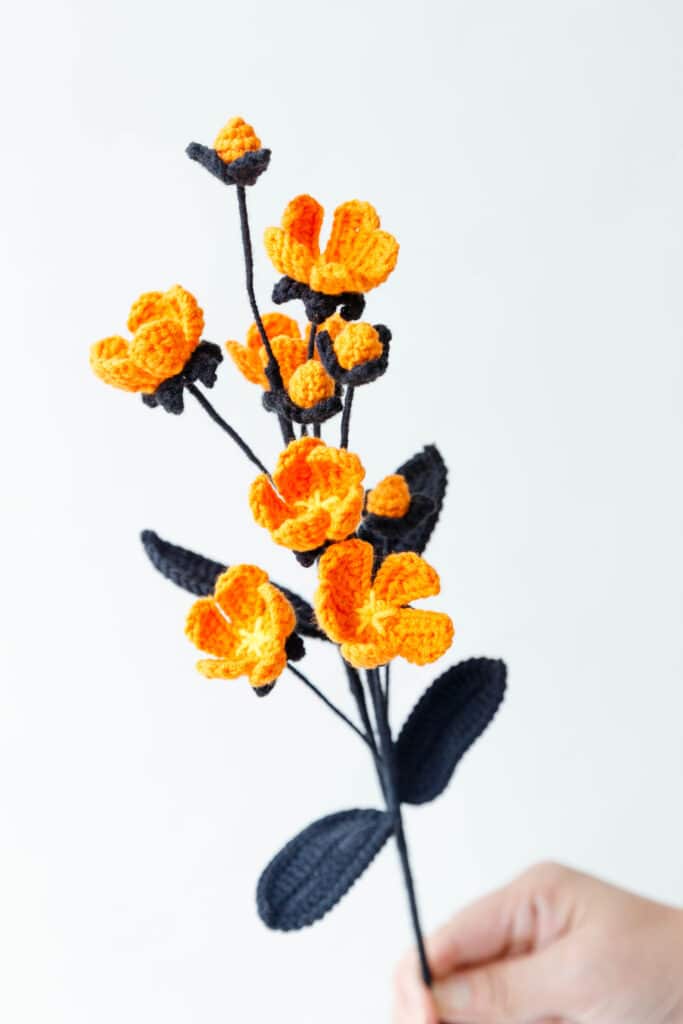 crochet androsace flower pattern - featured image