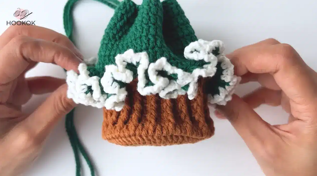 crochet christmas tree mini bag crochet project crochet project detail 3