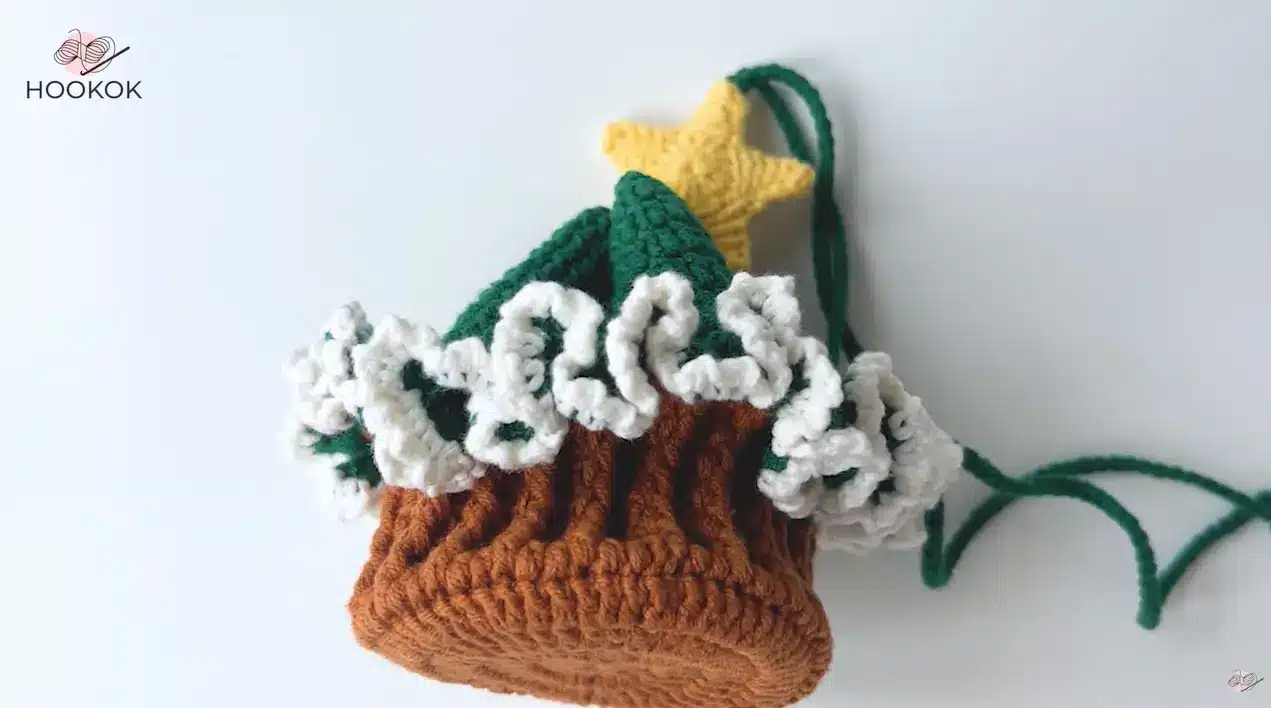 crochet christmas tree mini bag crochet project crochet project detail 4