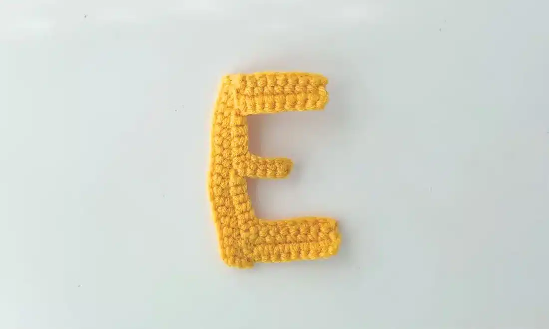 crochet letter E crochet project crochet project detail 1