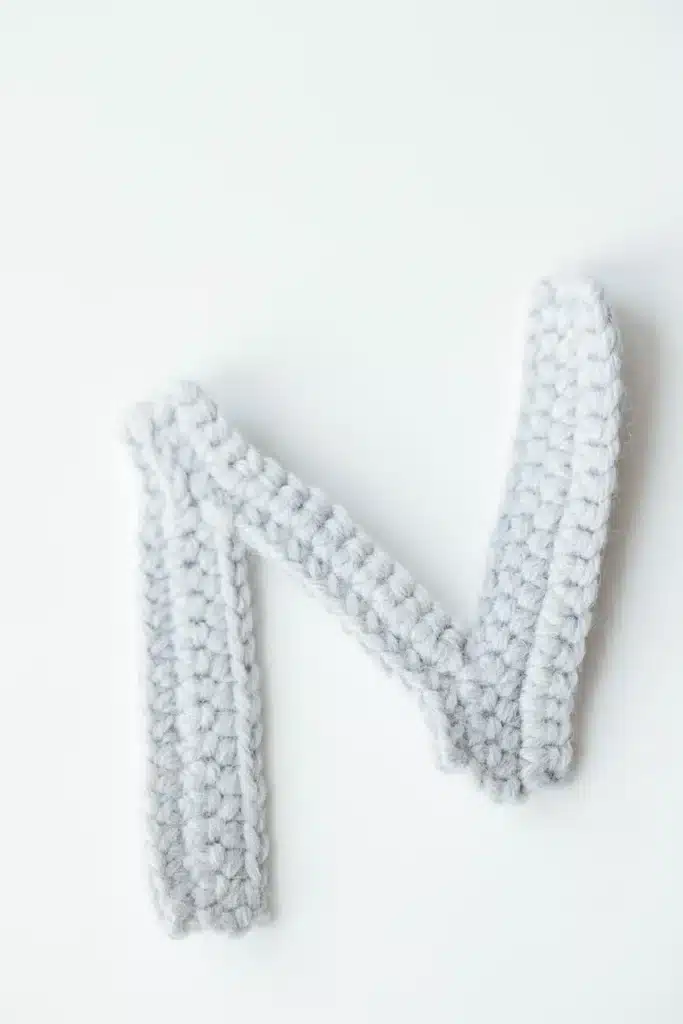 crochet letter n - featured image