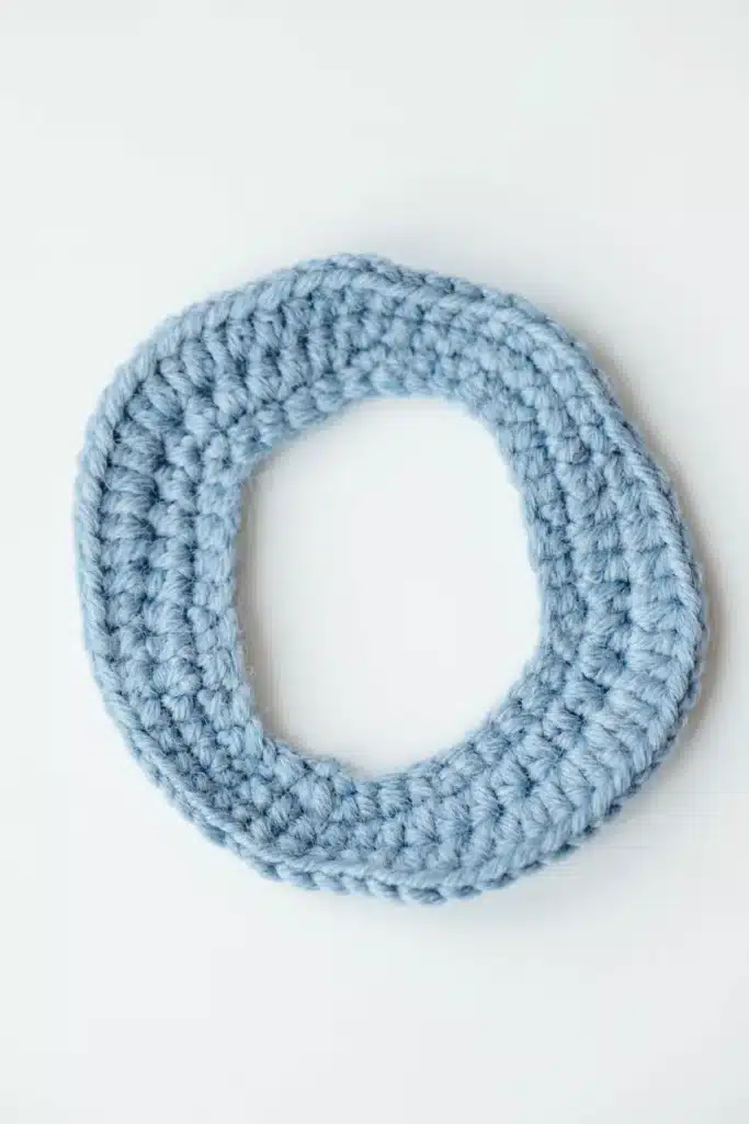 crochet letter o - featured image