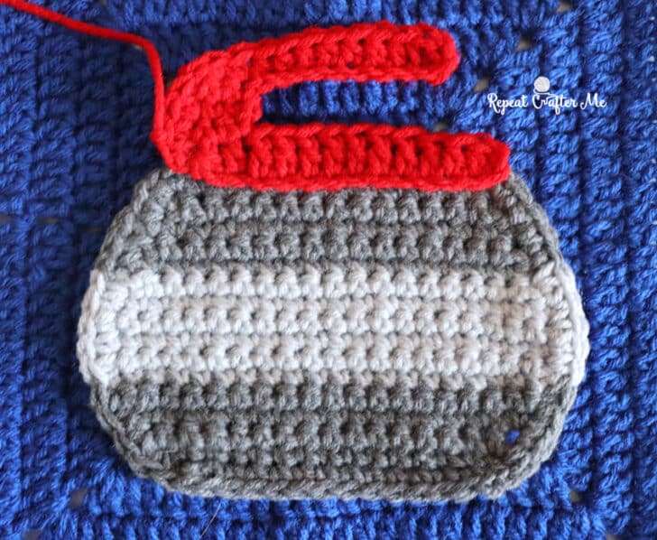 curling stone applique crochet project crochet project detail 4