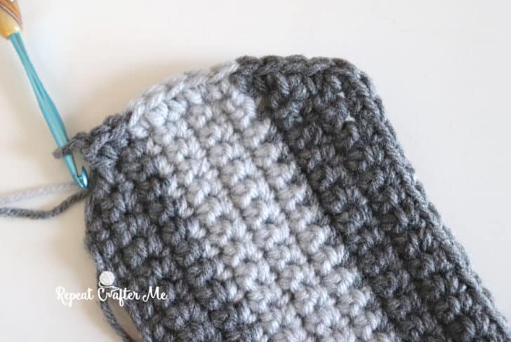 curling stone applique crochet project crochet project detail 5