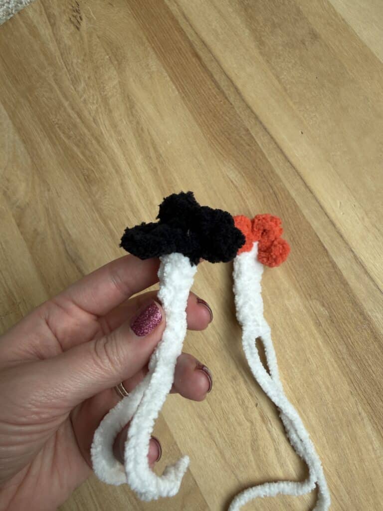 giraffe amigurumi crochet project crochet project detail 8