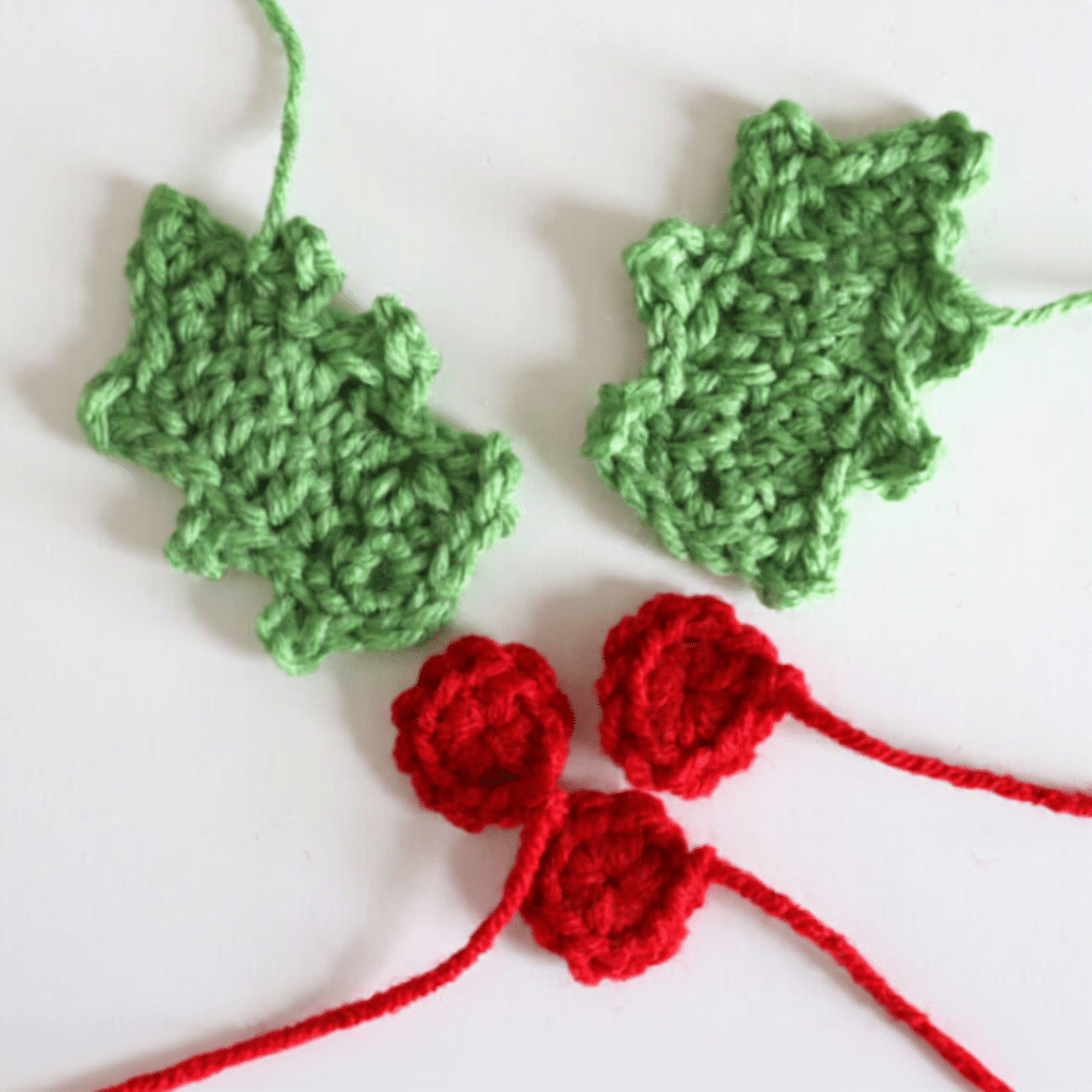 crochet holly berry appliqué crochet project crochet project detail 1