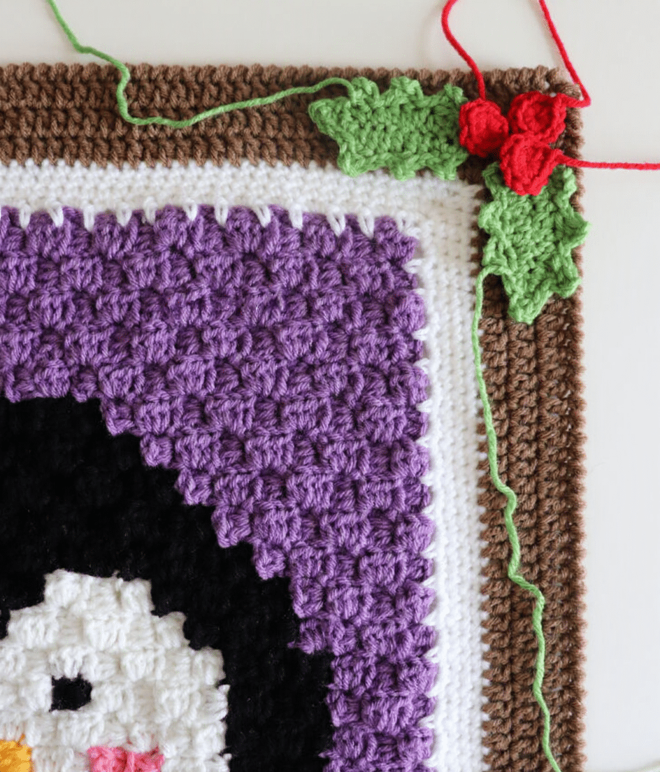 crochet holly berry appliqué crochet project crochet project detail 5